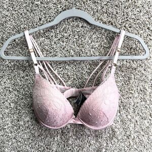 Victoria’s Secret Bra Women’s 32D Very Sexy Pink Lace Overlay Strappy Push-Up
